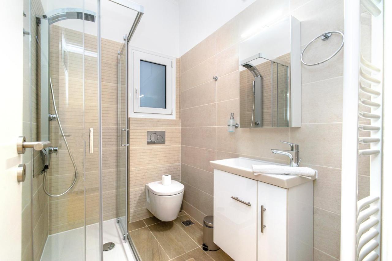 Апартаменты Urban Luxury On A Quiet Street In The Center Of Афины Экстерьер фото
